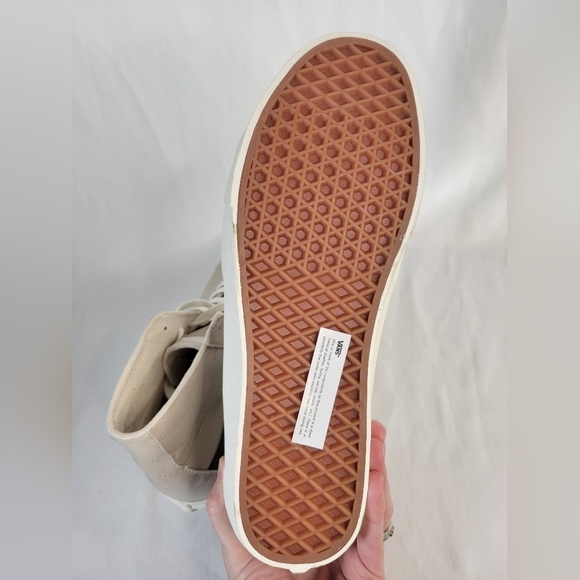 NWOB Vans trainers SK8-Hi Tapered VR3 Beige 11.5 - Picture 6 of 13